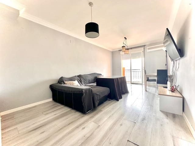 3 slaapkamer Flat te koop in Cogollos Vega met garage - € 120.000 (Ref: 9711946)