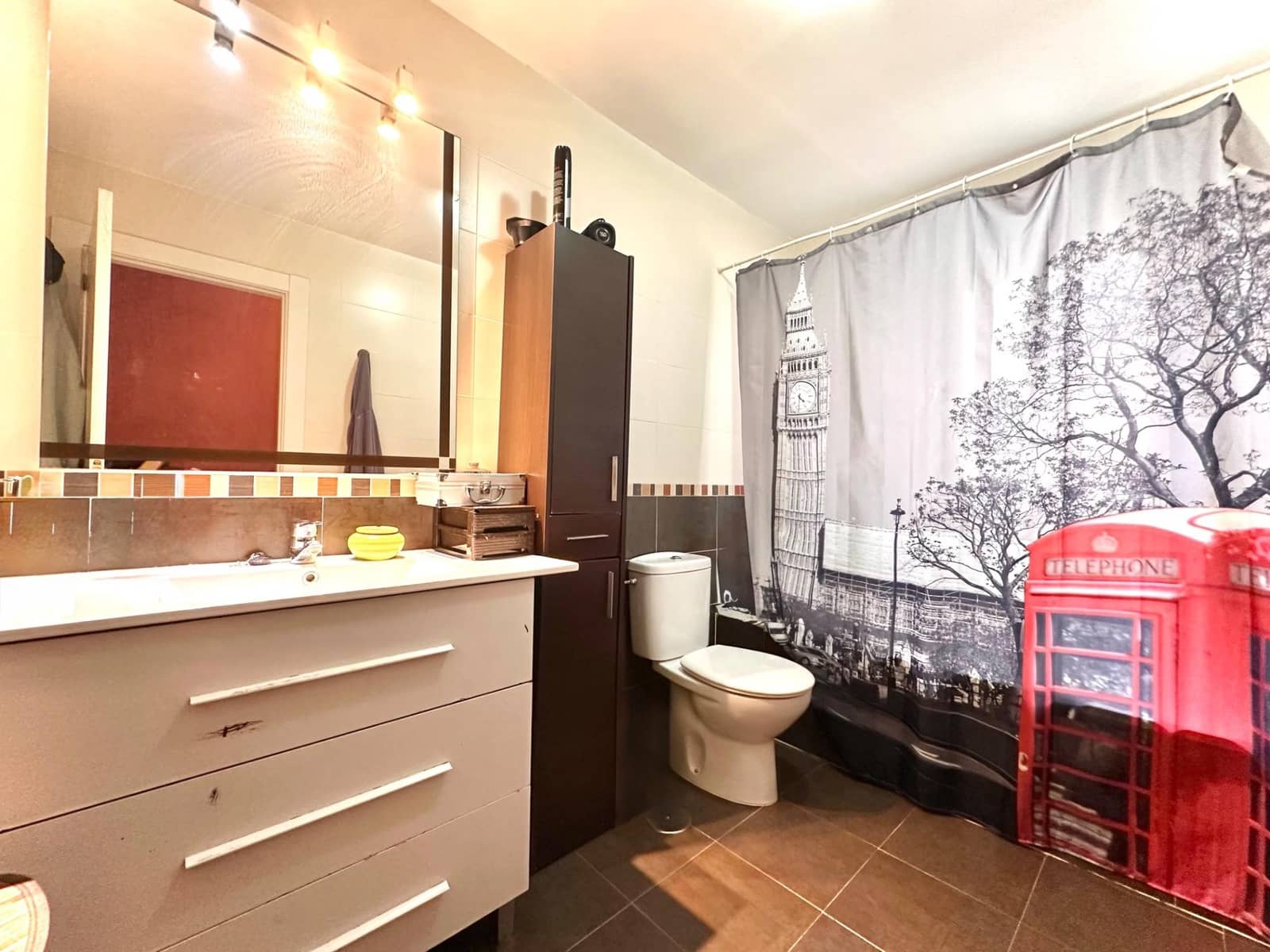 3 bedroom Flat for sale in Cogollos Vega with garage - € 120,000 (Ref: 9711946)