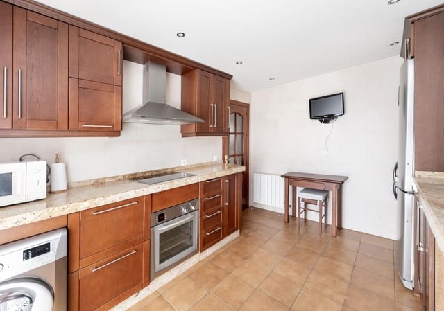 3 sypialnia Willa na sprzedaż w Ogíjares z garażem - 329 000 € (Ref: 9711949)