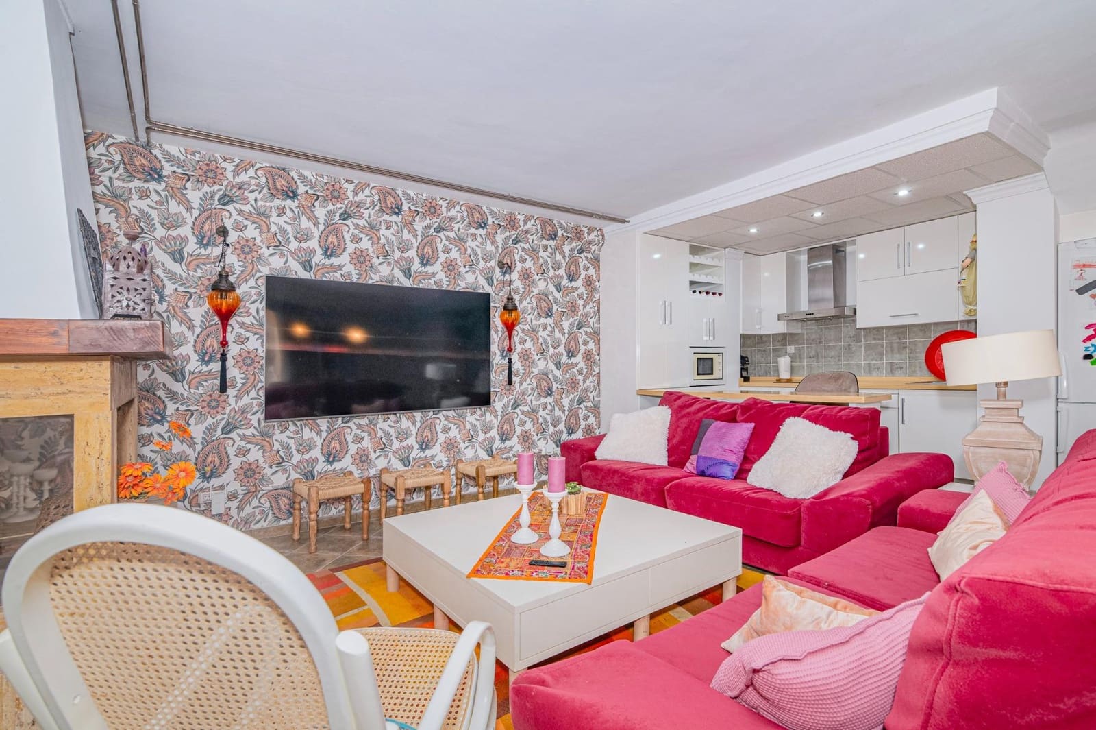 3 bedroom Semi-detached Villa for sale in Peligros with pool garage - € 318,000 (Ref: 9711950)