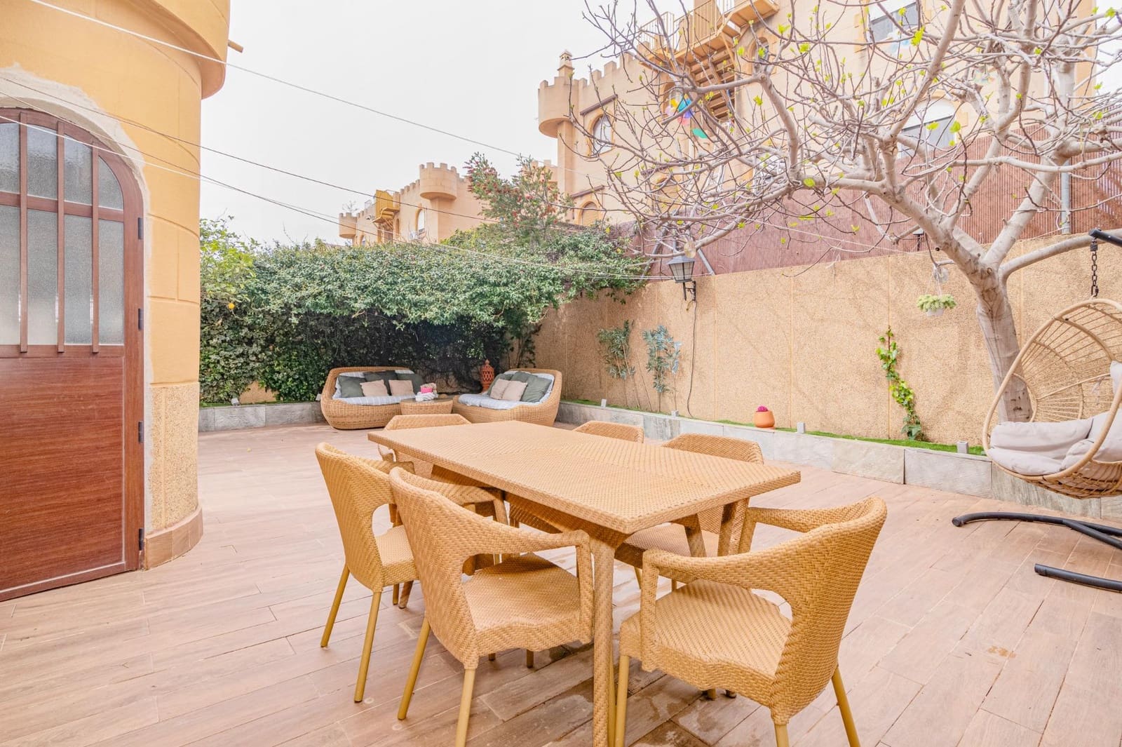 3 bedroom Semi-detached Villa for sale in Peligros with pool garage - € 318,000 (Ref: 9711950)