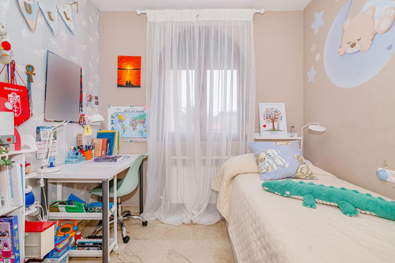 3 bedroom Semi-detached Villa for sale in Peligros with pool garage - € 318,000 (Ref: 9711950)