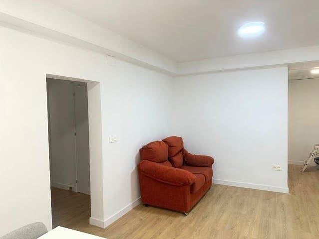 4 camera da letto Appartamento da affittare in Granada città - 250 € (Rif: 9714913)