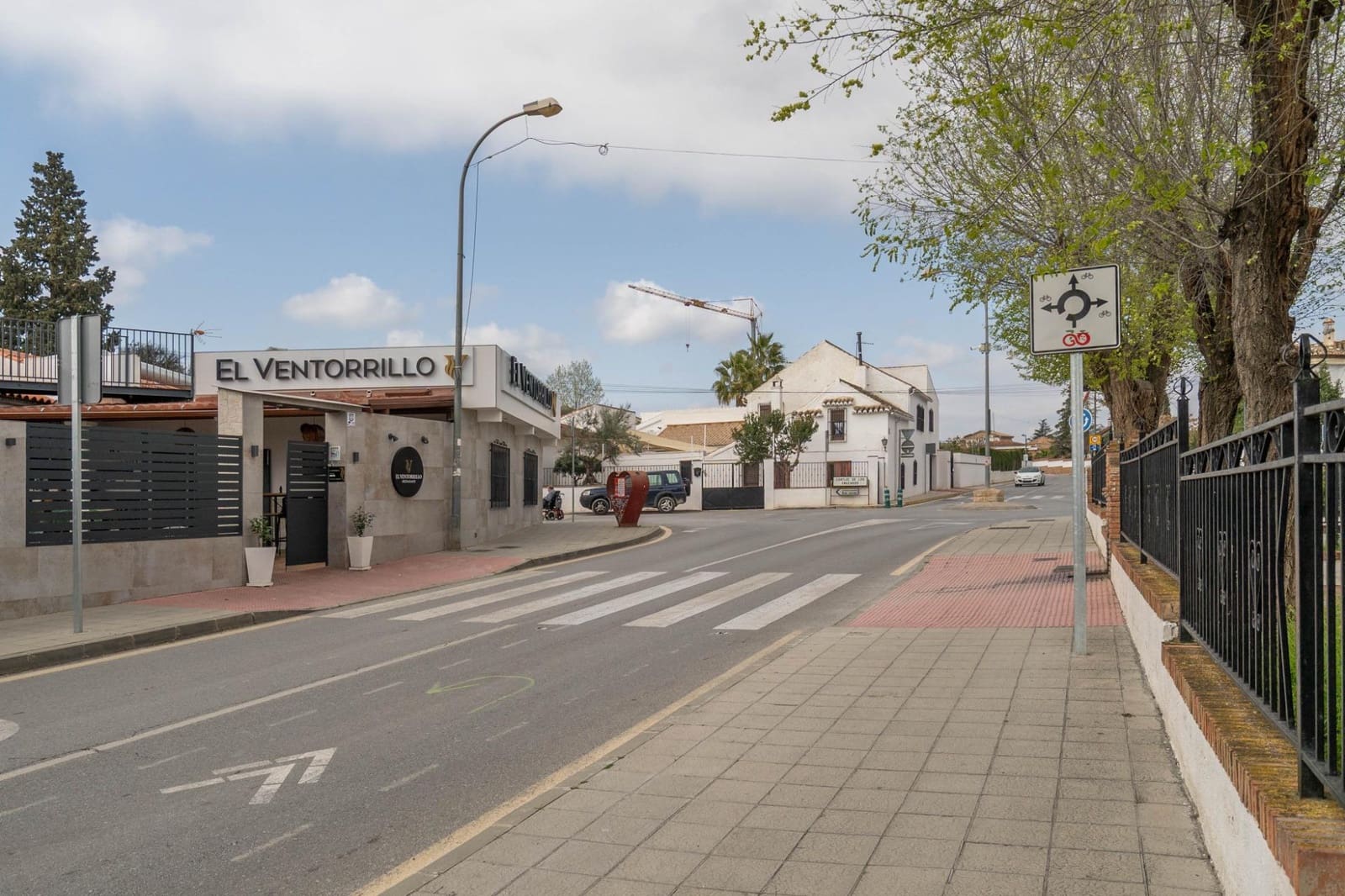 3 bedroom Villa for sale in Cullar Vega with pool garage - € 450,000 (Ref: 9719904)