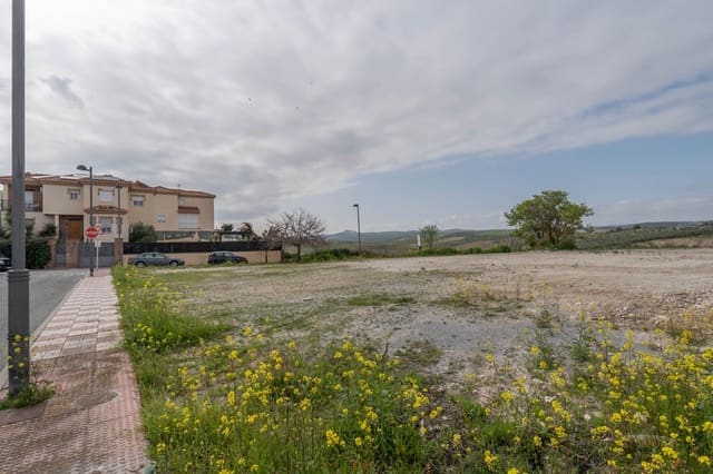 3 quarto Moradia para venda em Cúllar Vega com piscina garagem - 450 000 € (Ref: 9719904)