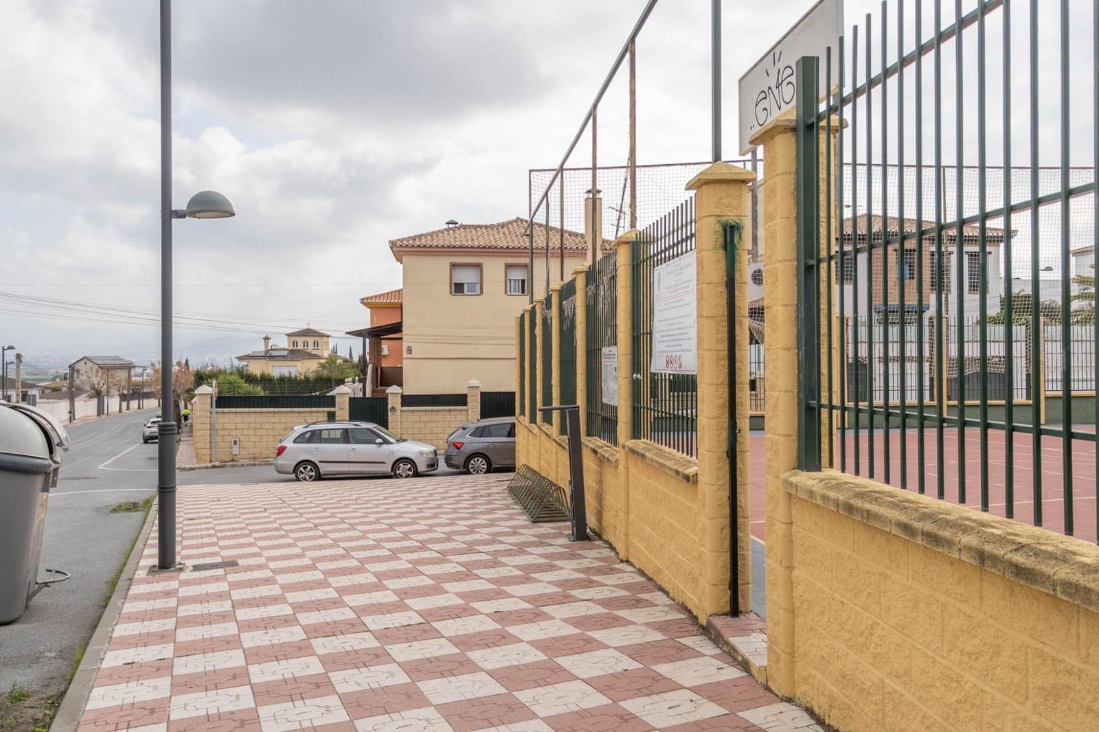 3 bedroom Villa for sale in Cullar Vega with pool garage - € 450,000 (Ref: 9719904)