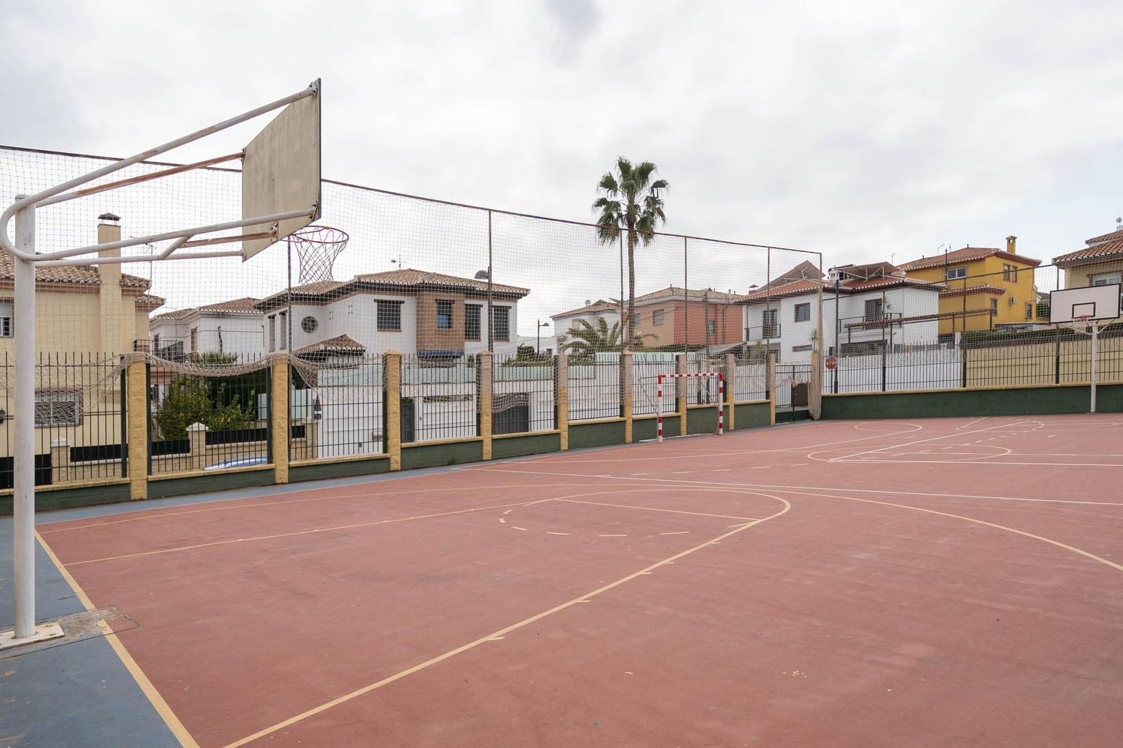 3 bedroom Villa for sale in Cullar Vega with pool garage - € 450,000 (Ref: 9719904)