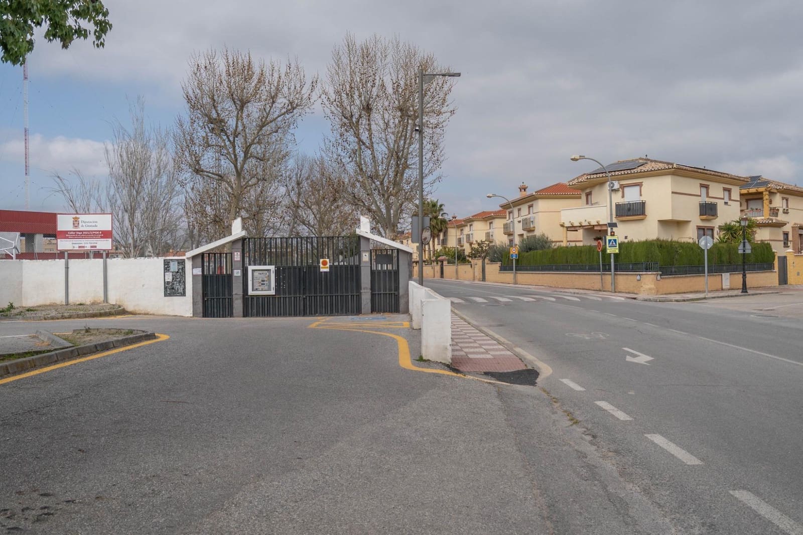 3 bedroom Villa for sale in Cullar Vega with pool garage - € 450,000 (Ref: 9719904)