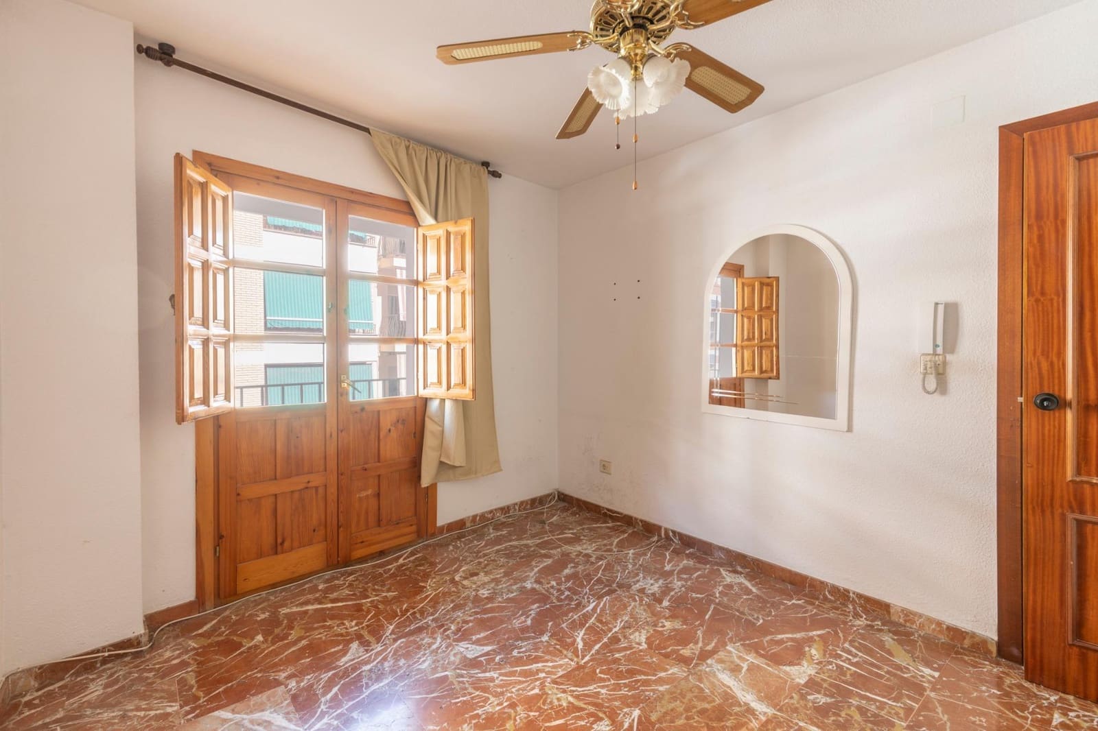 4 bedroom Flat for sale in Loja - € 119,000 (Ref: 9721670)