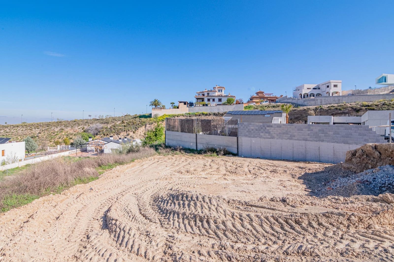 Building Plot for sale in La Zubia - € 85,000 (Ref: 9732079)