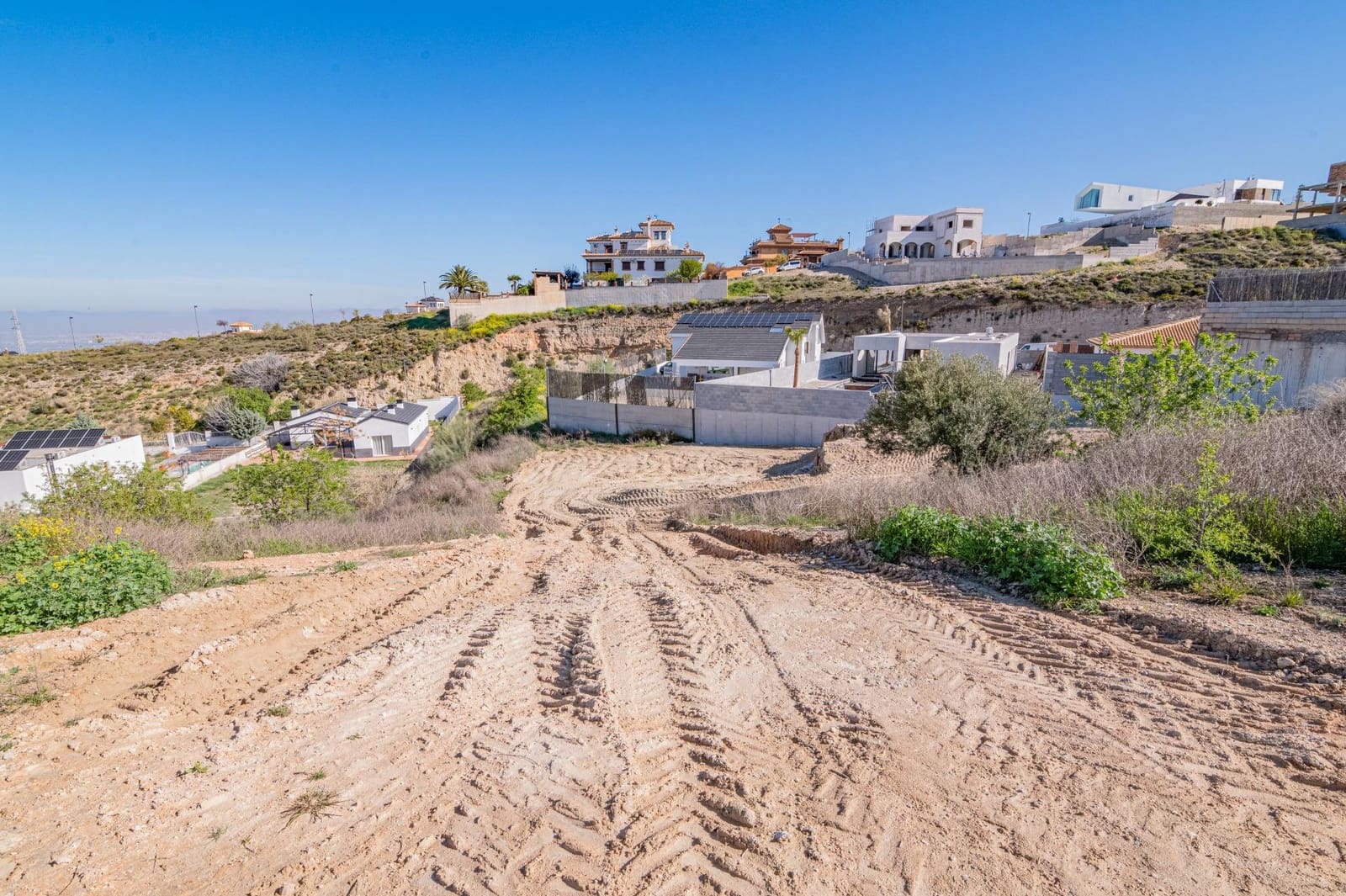 Building Plot for sale in La Zubia - € 85,000 (Ref: 9732079)