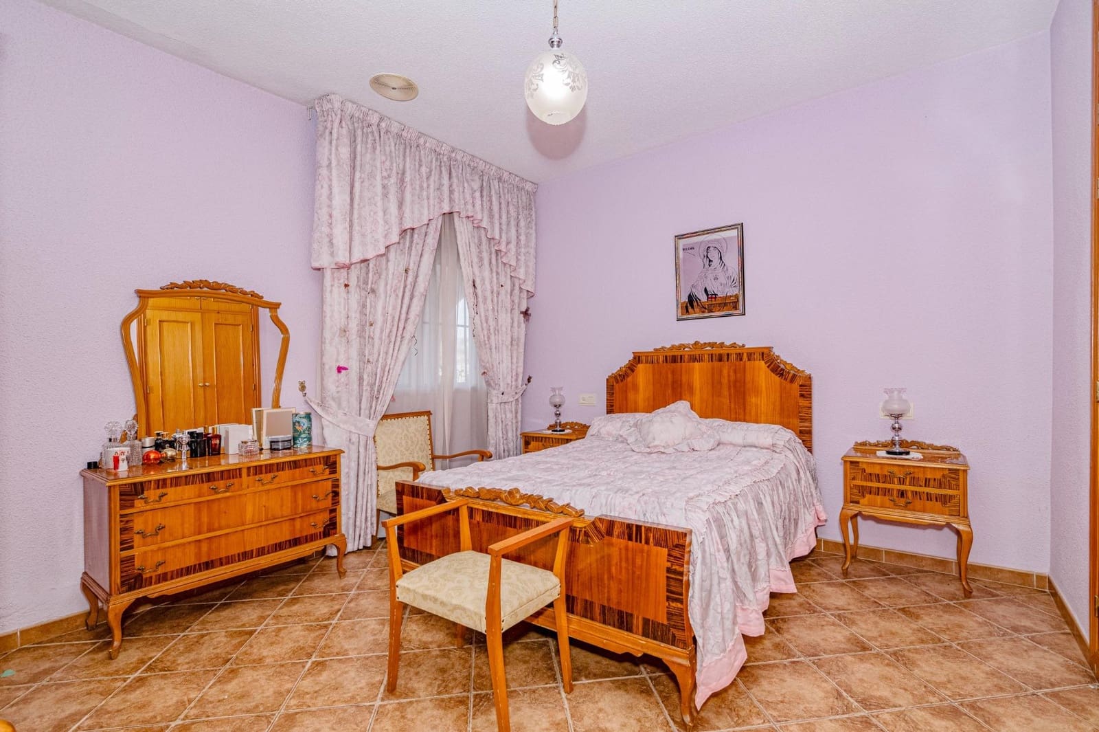 4 bedroom Villa for sale in Peligros with pool - € 395,000 (Ref: 9732080)