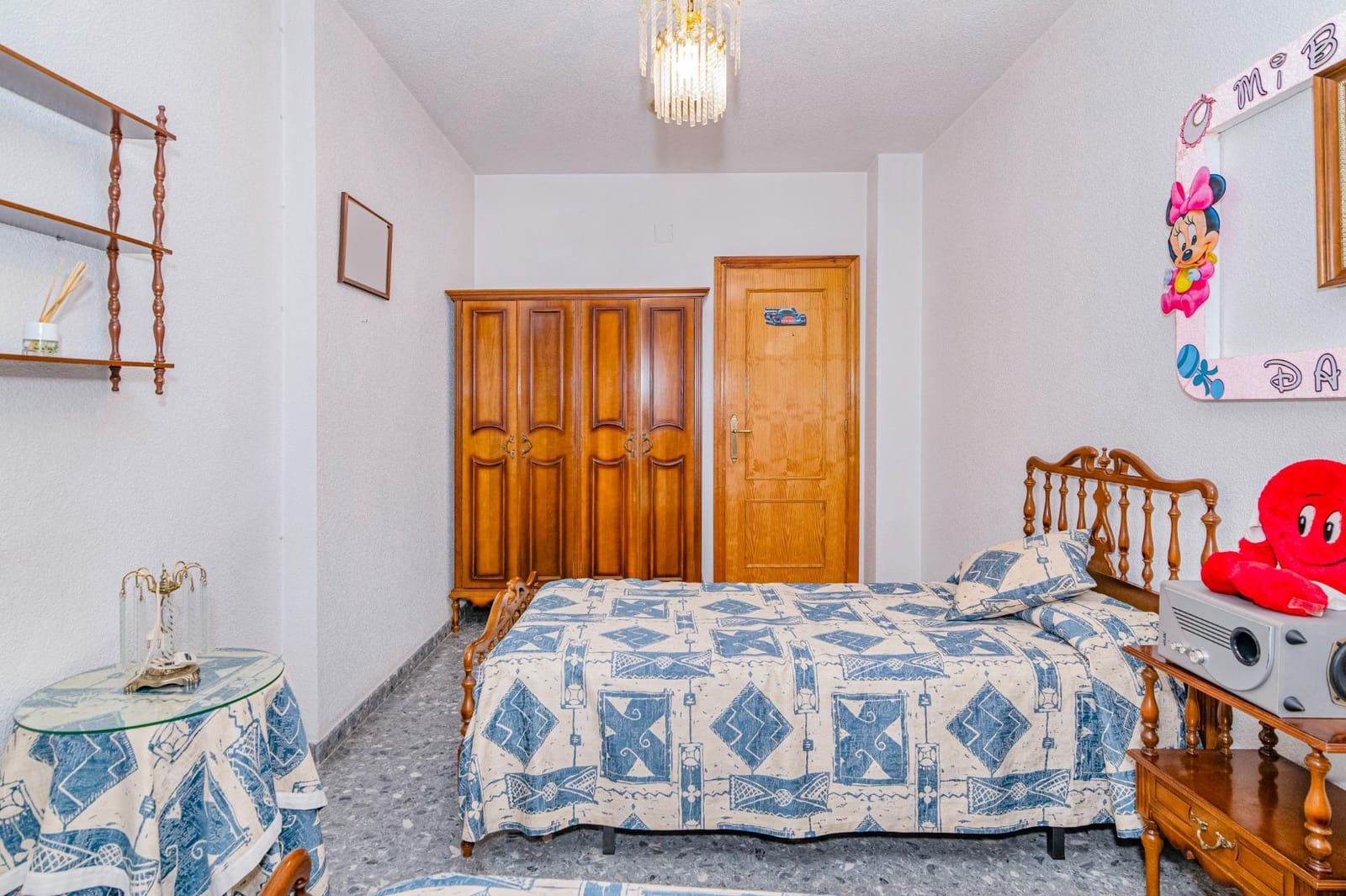 4 bedroom Villa for sale in Peligros with pool - € 395,000 (Ref: 9732080)