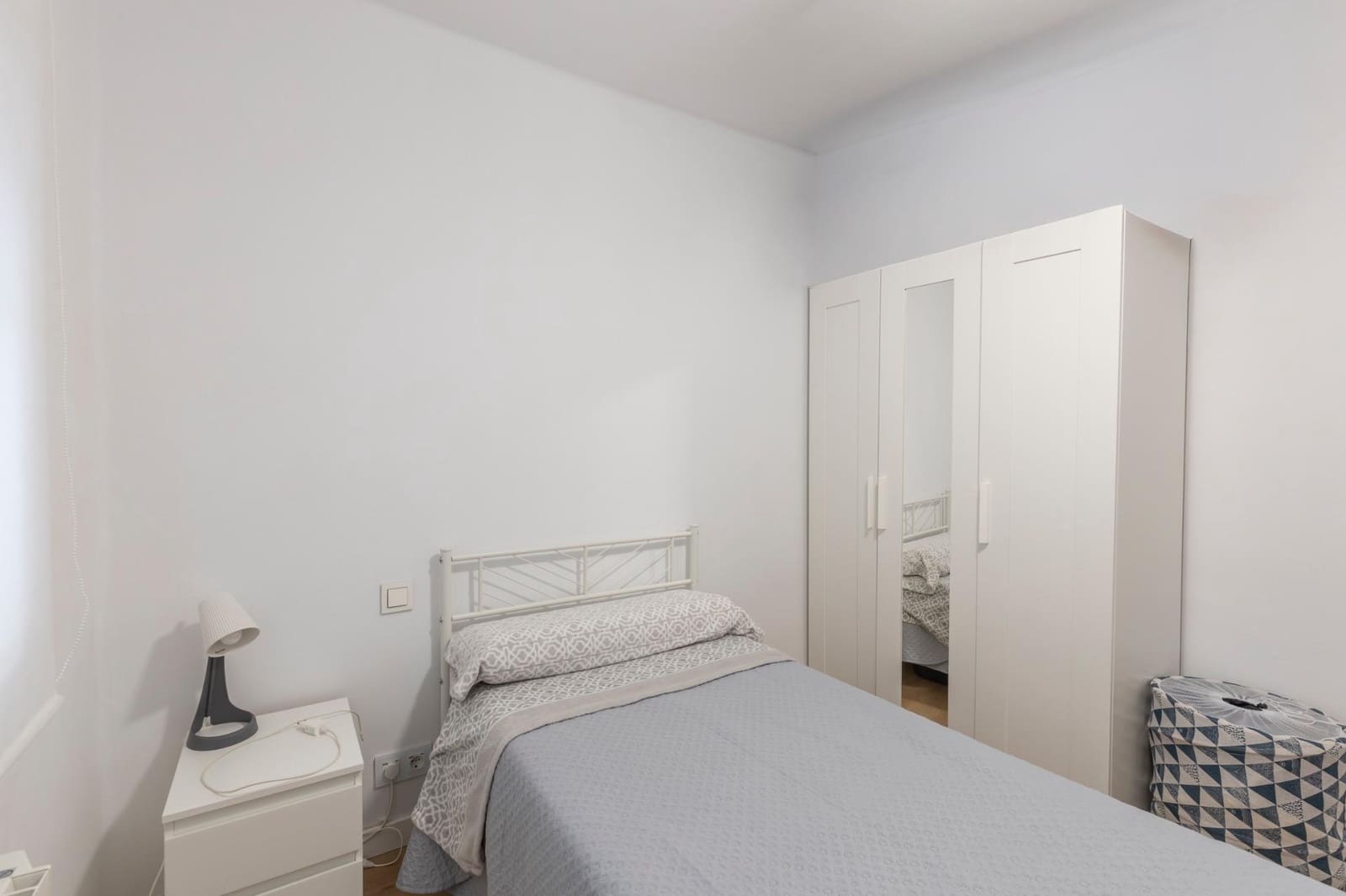 3 slaapkamer Flat te koop in Granada stad - € 185.000 (Ref: 9735572)