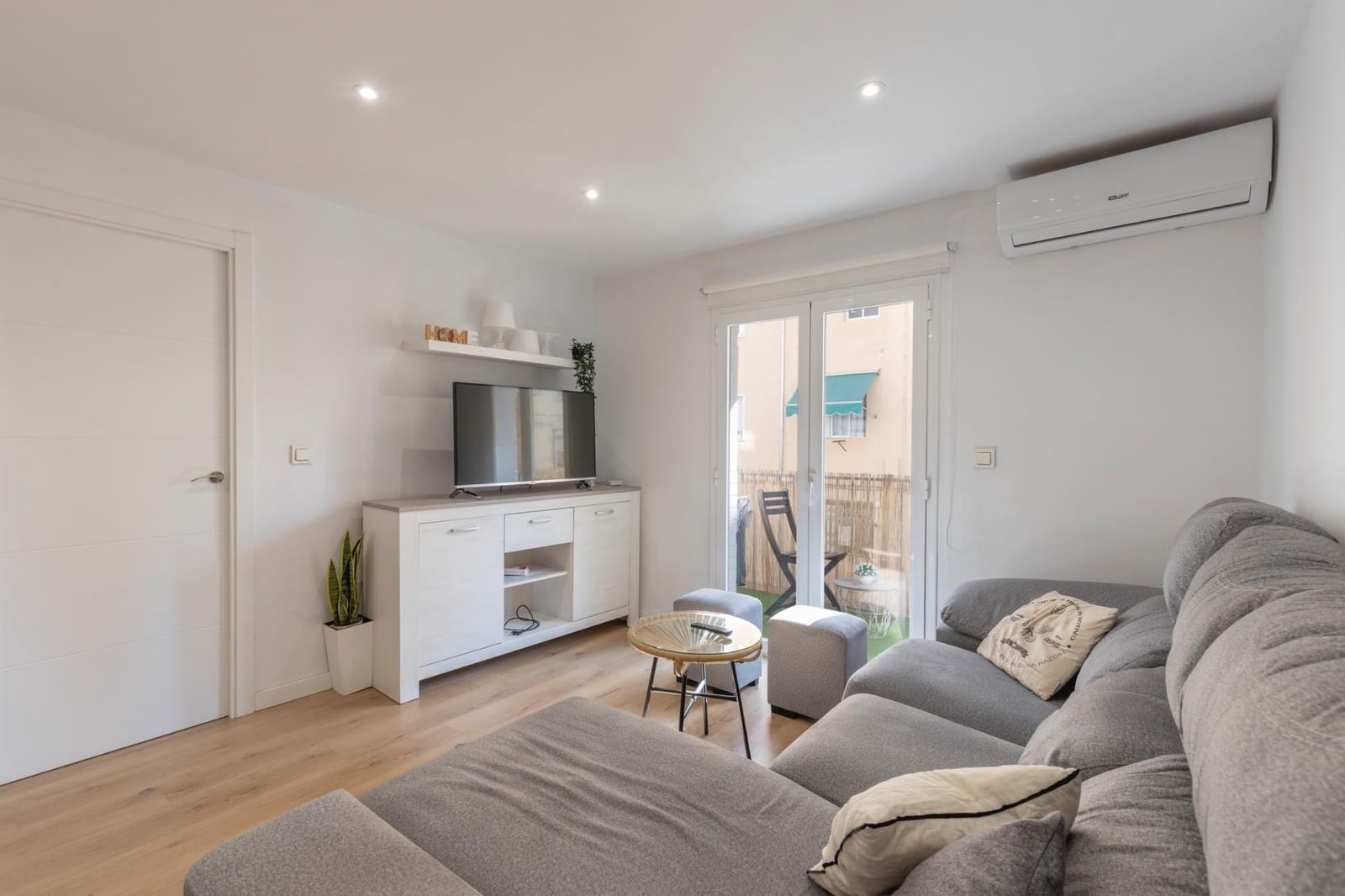 3 slaapkamer Flat te koop in Granada stad - € 185.000 (Ref: 9735572)