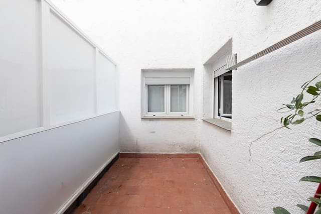 3 slaapkamer Flat te koop in Granada stad - € 185.000 (Ref: 9735572)