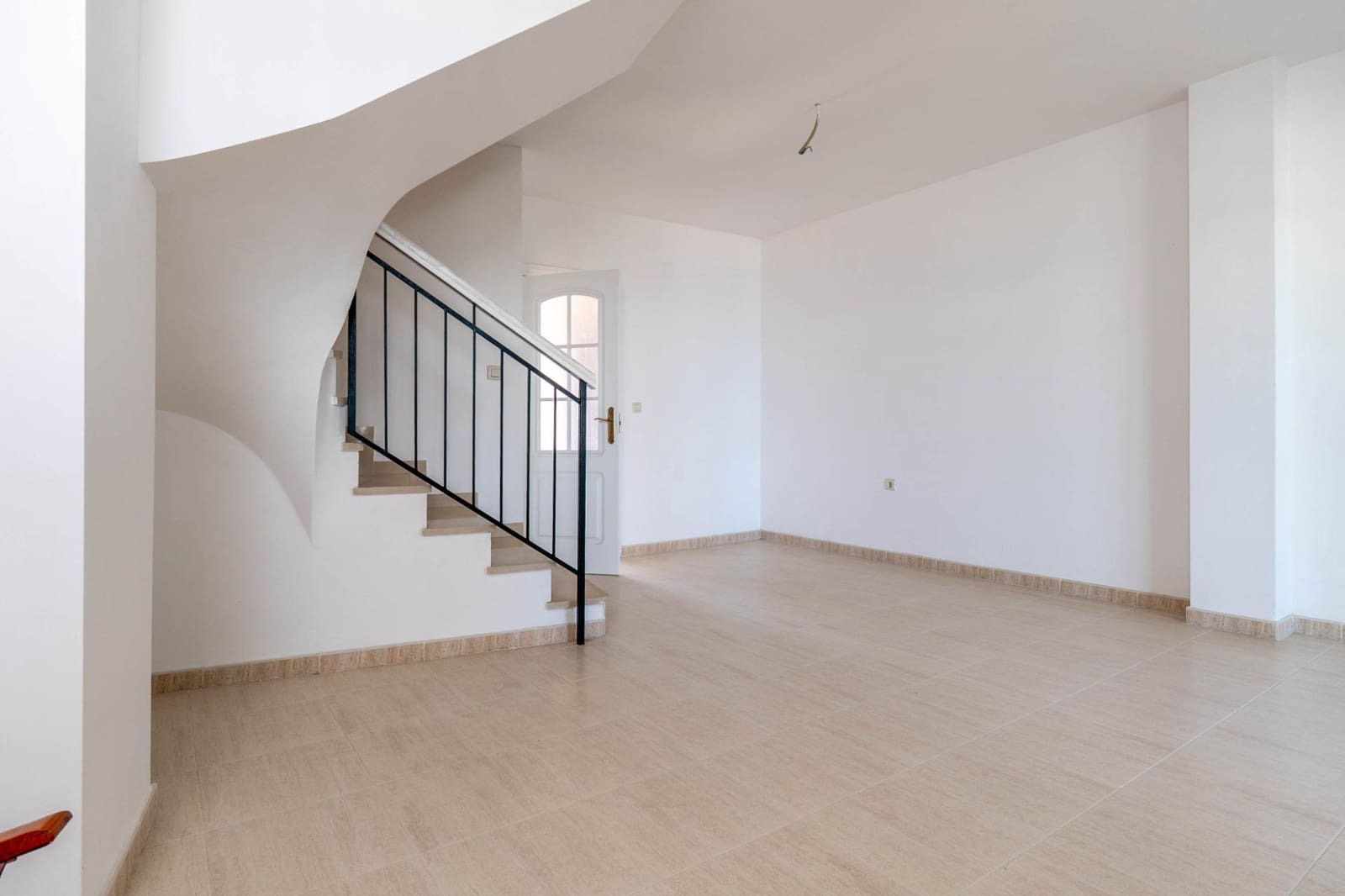 3 bedroom Apartment for sale in Salobrena with pool - € 320,000 (Ref: 9738538)