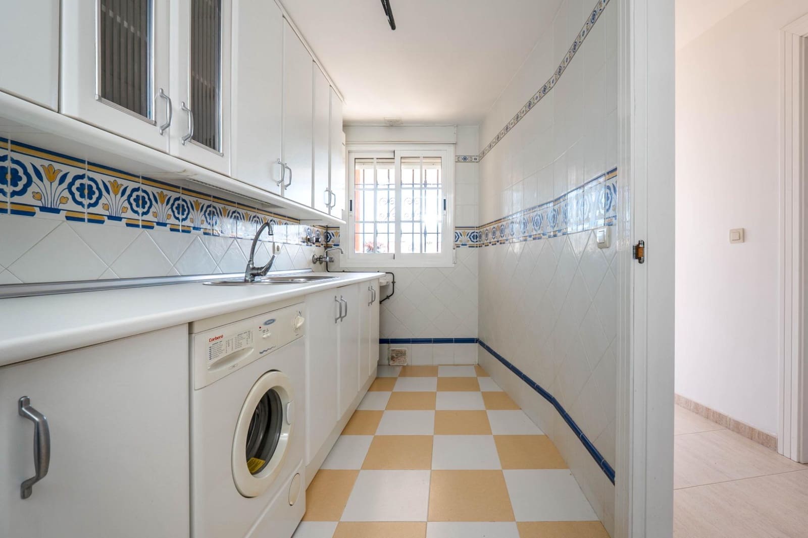 3 bedroom Apartment for sale in Salobrena with pool - € 320,000 (Ref: 9738538)