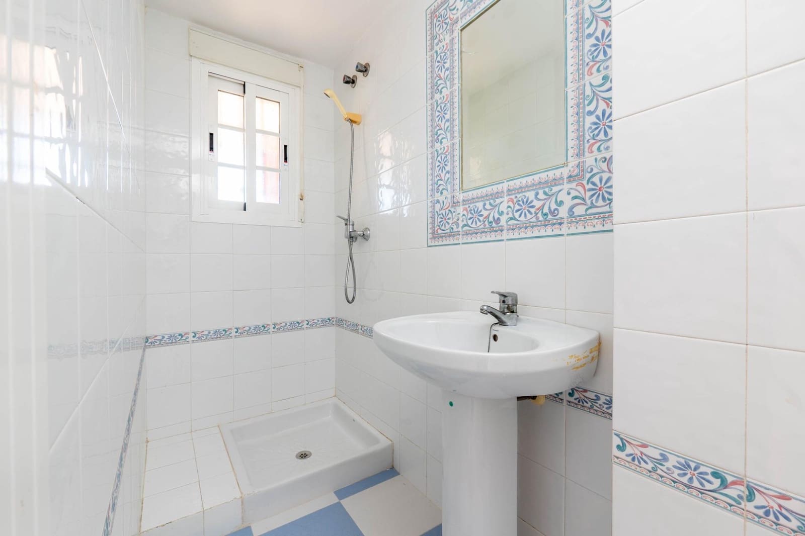 3 bedroom Apartment for sale in Salobrena with pool - € 320,000 (Ref: 9738538)