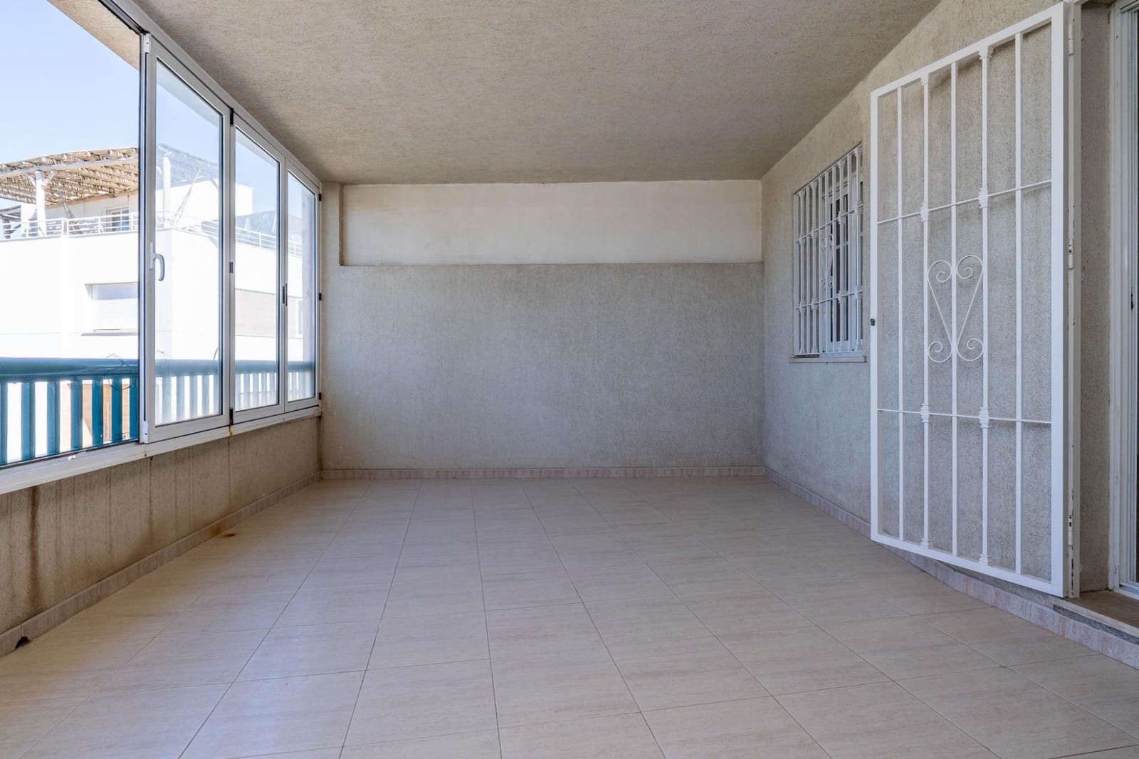 3 bedroom Apartment for sale in Salobrena with pool - € 320,000 (Ref: 9738538)