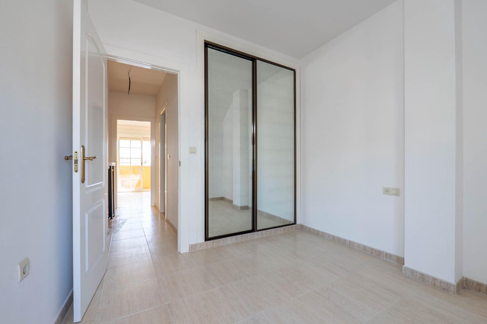 3 bedroom Apartment for sale in Salobrena with pool - € 320,000 (Ref: 9738538)