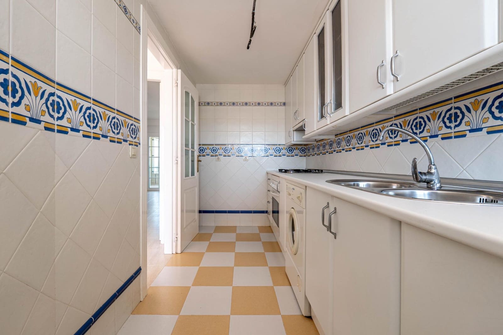 3 bedroom Apartment for sale in Salobrena with pool - € 320,000 (Ref: 9738538)