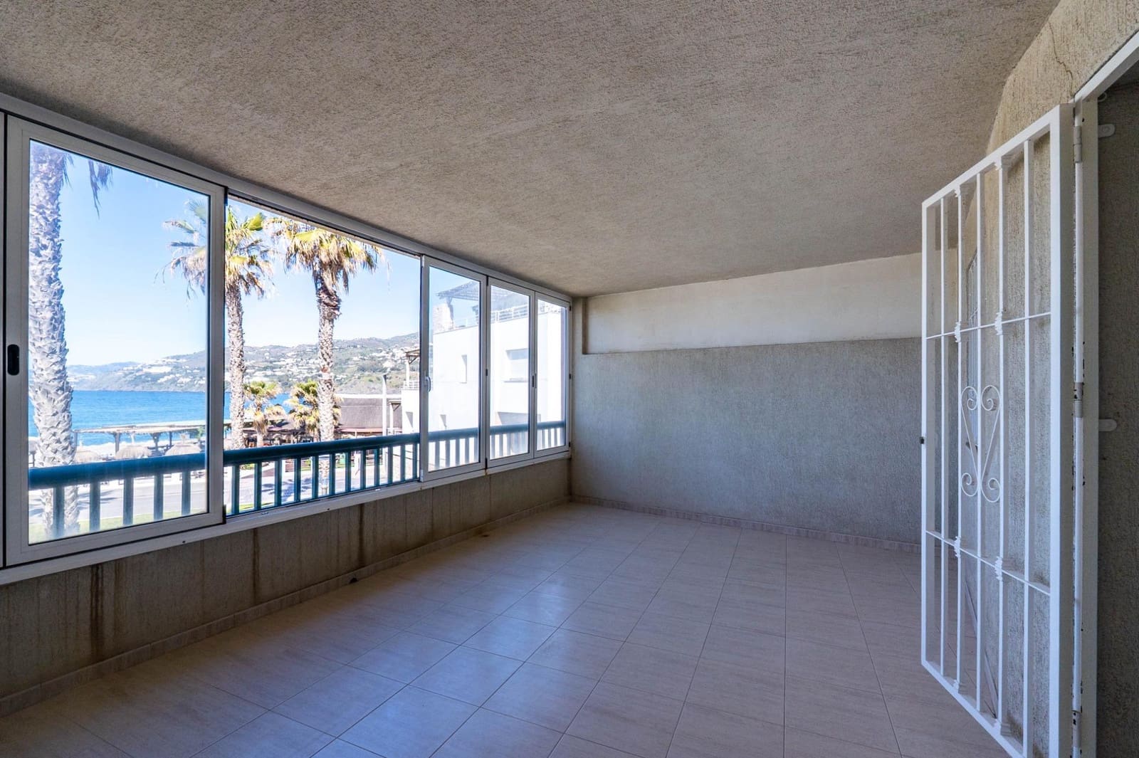 3 bedroom Apartment for sale in Salobrena with pool - € 320,000 (Ref: 9738538)