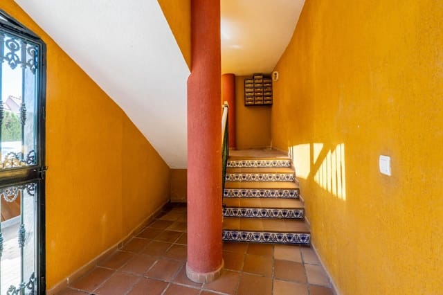 3 Zimmer Apartment zu verkaufen in Salobreña mit Pool - 320.000 € (Ref: 9738538)