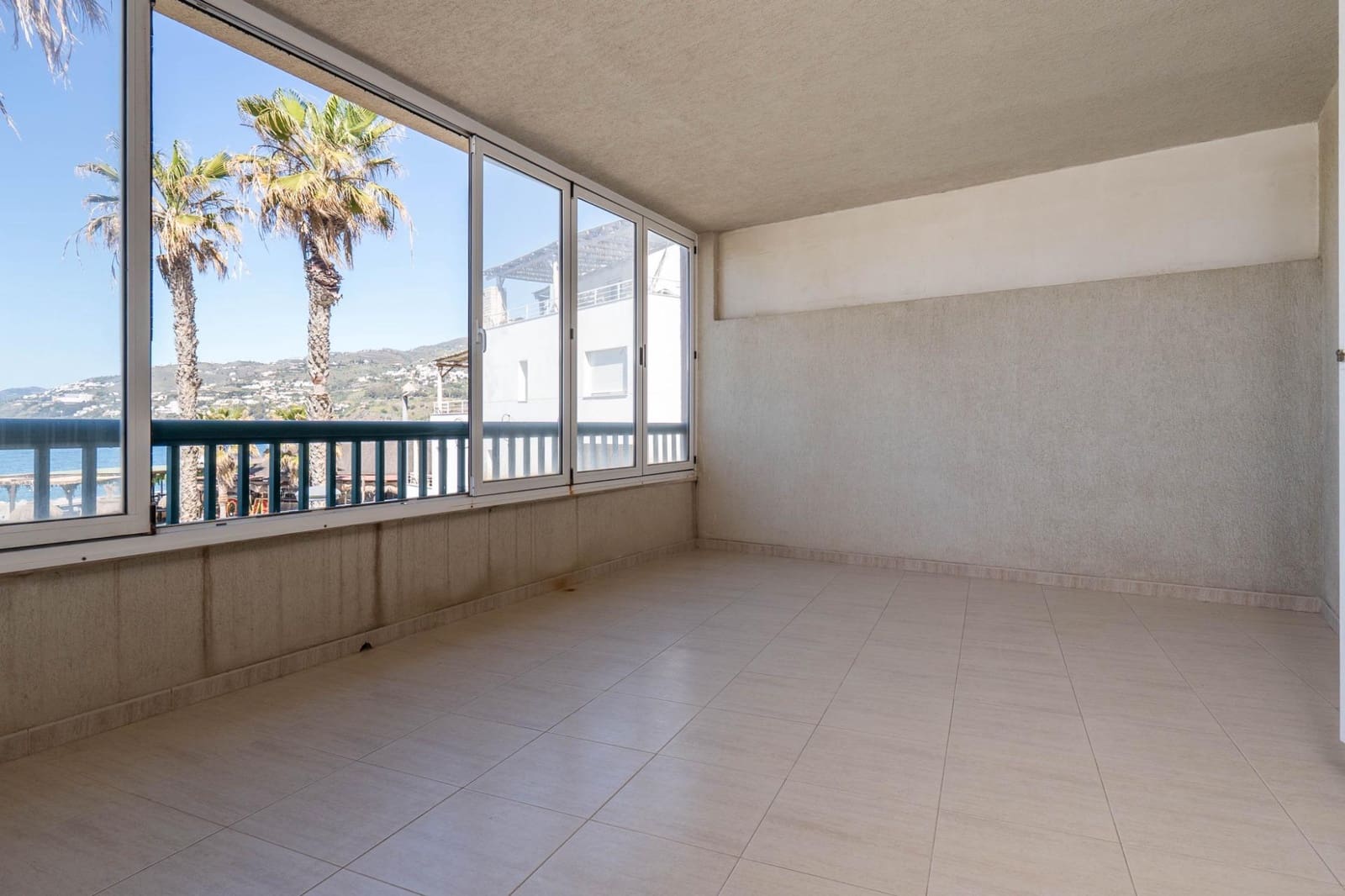 3 bedroom Apartment for sale in Salobrena with pool - € 320,000 (Ref: 9738538)