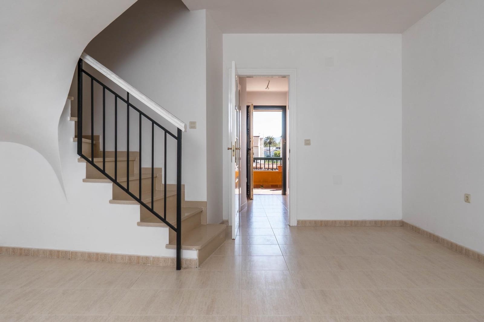 3 bedroom Apartment for sale in Salobrena with pool - € 320,000 (Ref: 9738538)