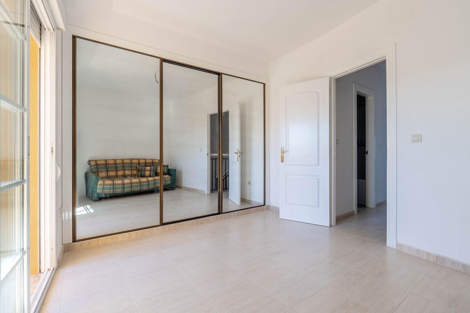 3 bedroom Apartment for sale in Salobrena with pool - € 320,000 (Ref: 9738538)