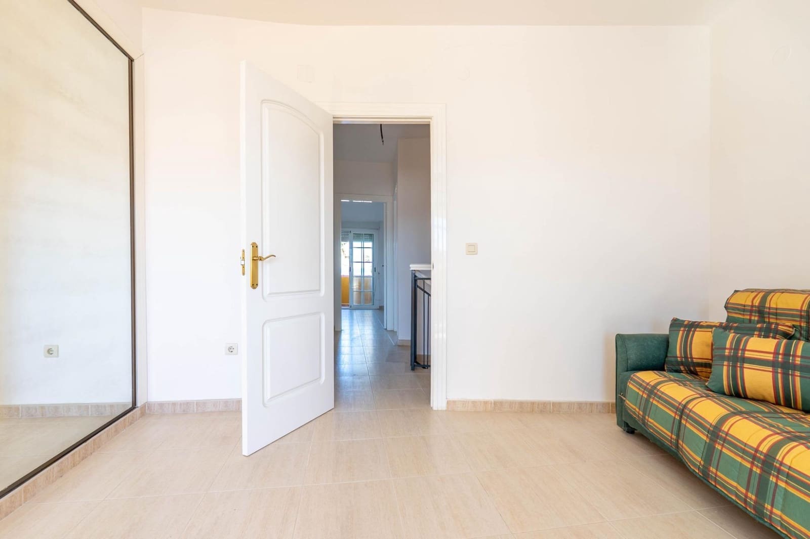 3 bedroom Apartment for sale in Salobrena with pool - € 320,000 (Ref: 9738538)