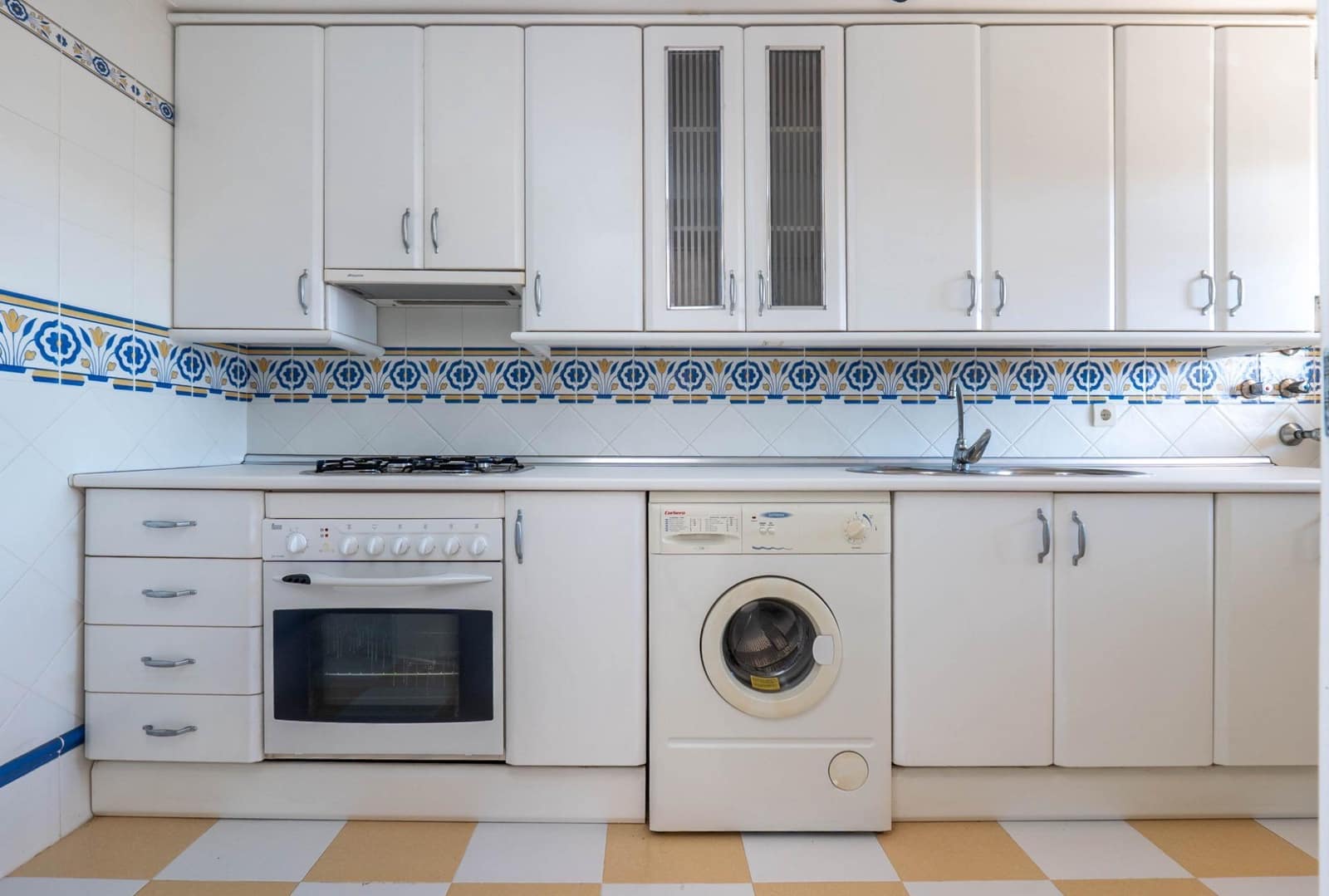 3 bedroom Apartment for sale in Salobrena with pool - € 320,000 (Ref: 9738538)