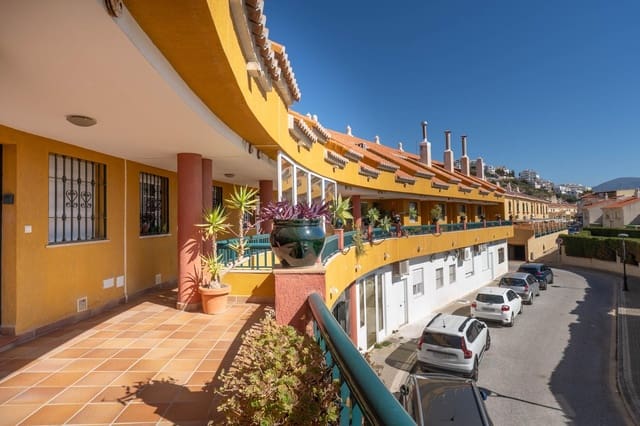 3 Zimmer Apartment zu verkaufen in Salobreña mit Pool - 320.000 € (Ref: 9738538)