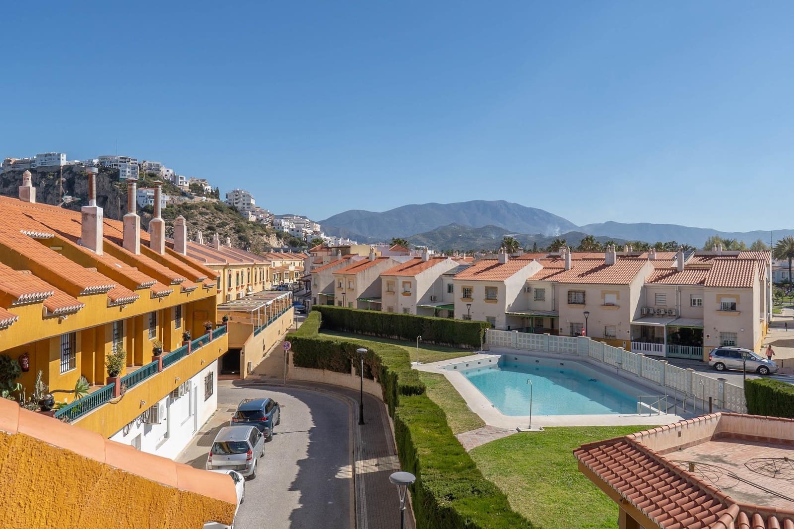 3 bedroom Apartment for sale in Salobrena with pool - € 320,000 (Ref: 9738538)