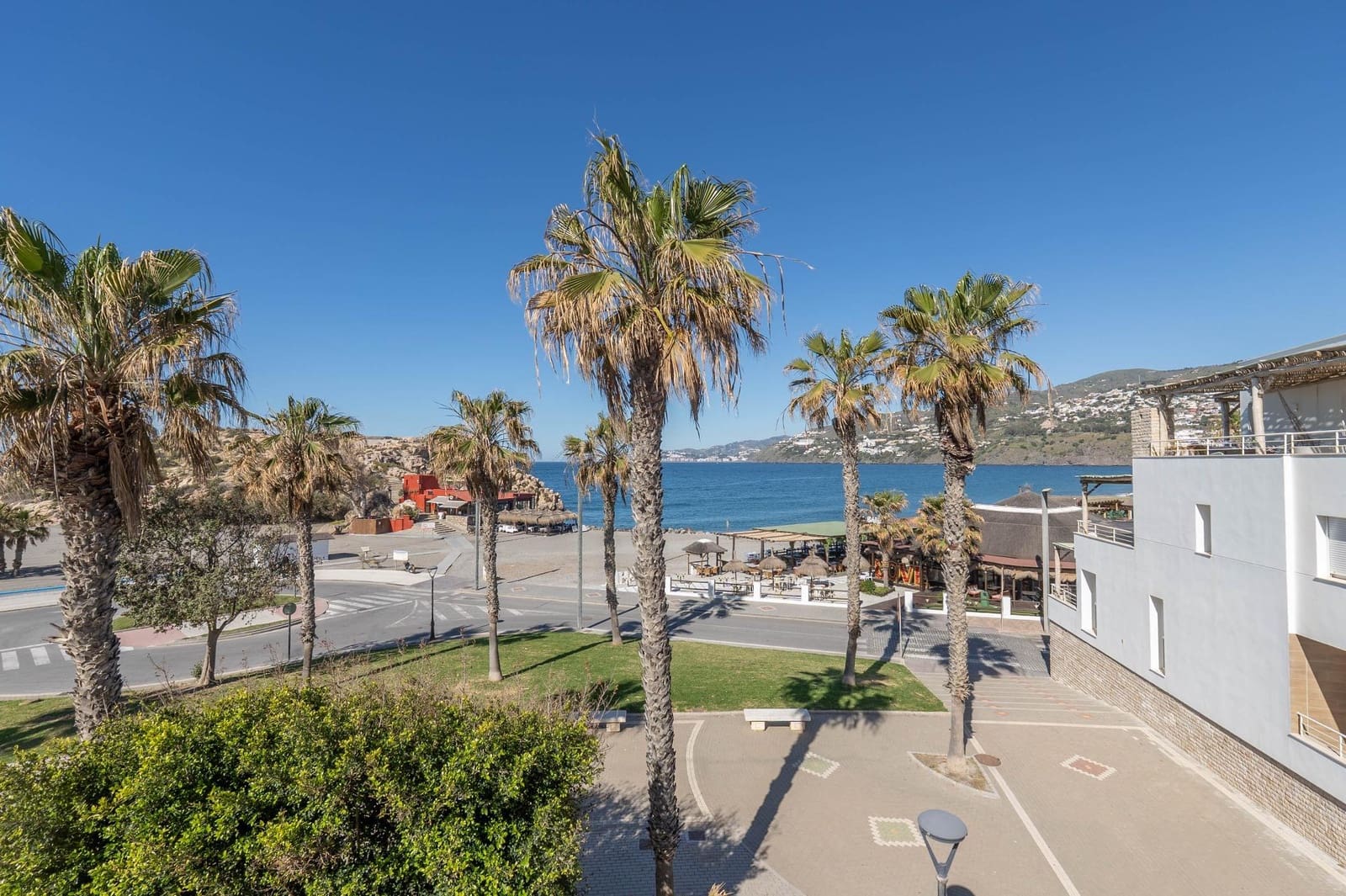 3 bedroom Apartment for sale in Salobrena with pool - € 320,000 (Ref: 9738538)