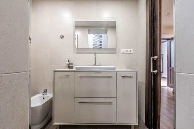 Chalet de 4 habitaciones en Padul en venta con garaje - 260.000 € (Ref: 9738540)