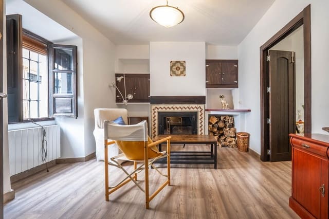 Chalet de 4 habitaciones en Padul en venta con garaje - 260.000 € (Ref: 9738540)