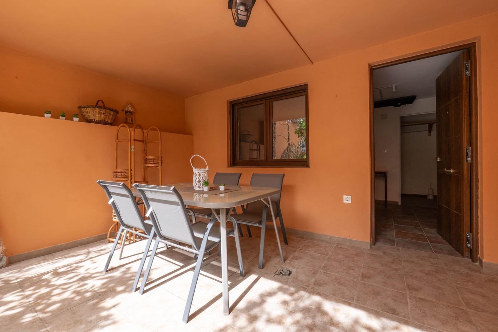 4 bedroom Villa for sale in Padul with garage - € 260,000 (Ref: 9738540)