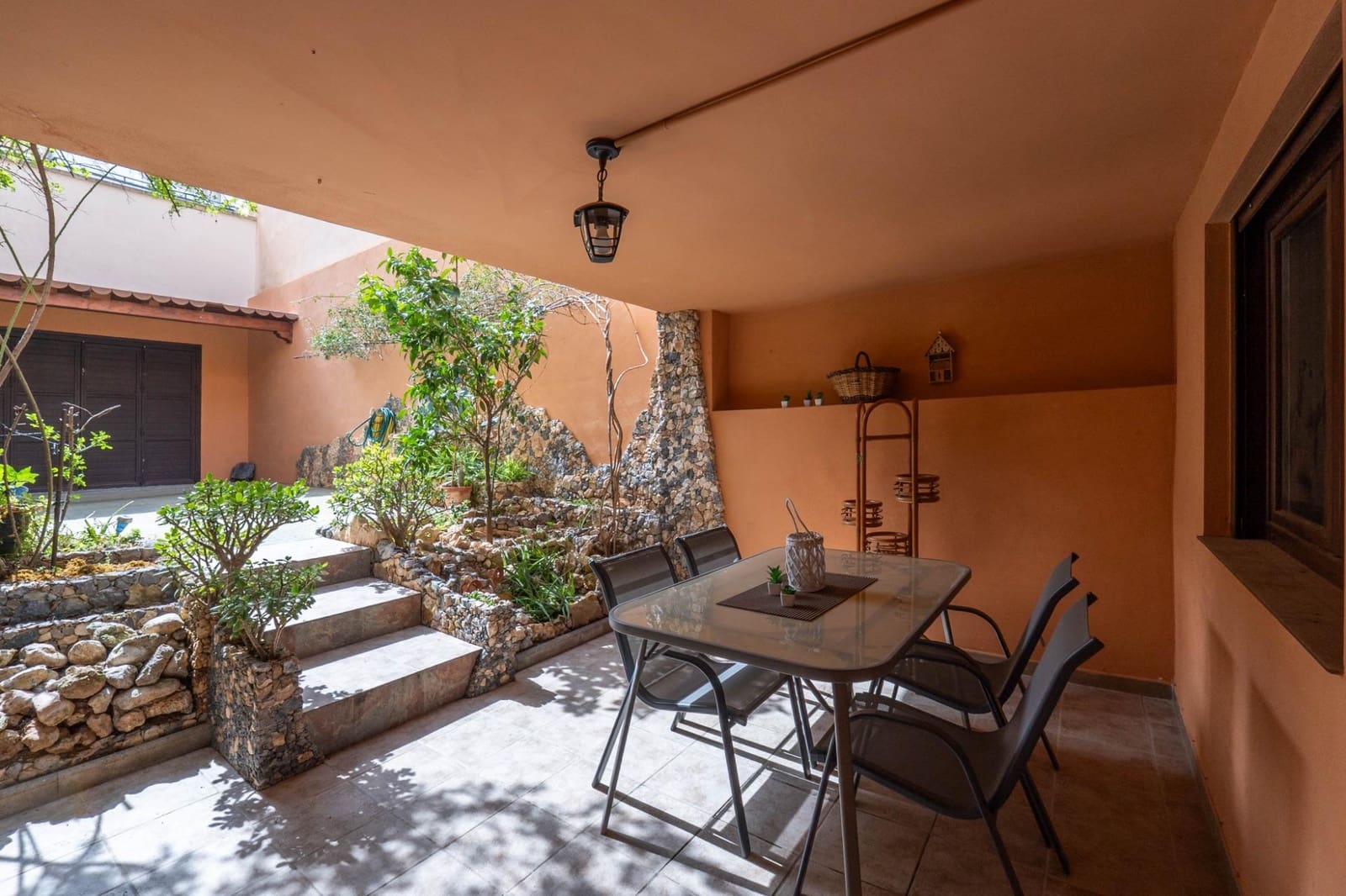 4 bedroom Villa for sale in Padul with garage - € 260,000 (Ref: 9738540)