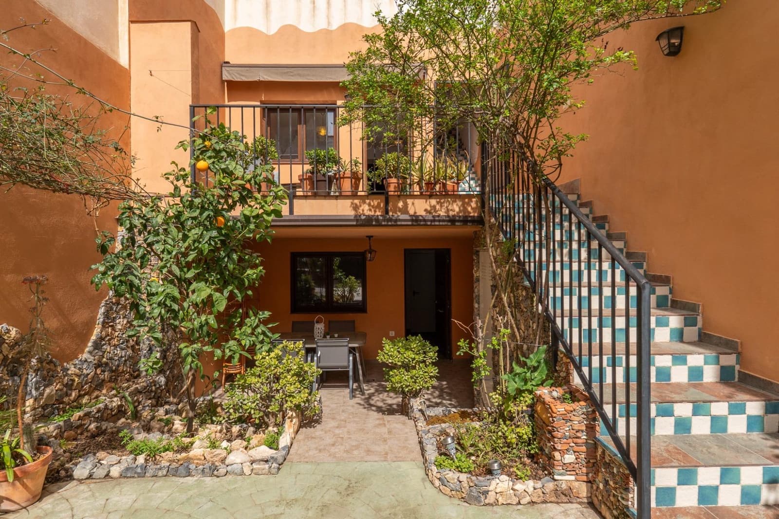 4 bedroom Villa for sale in Padul with garage - € 260,000 (Ref: 9738540)