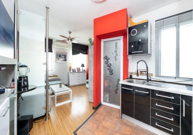 2 soverom Penthouse til salgs i Vegas del Genil med garasje - € 169 900 (Ref: 9747882)