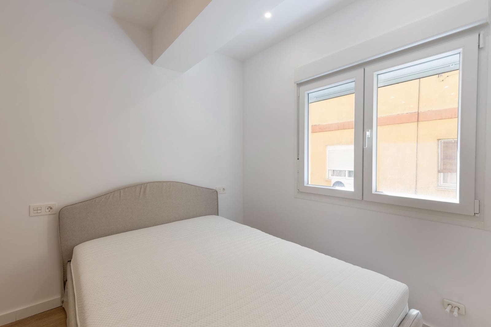 2 soveværelse Lejlighed til salg i Granada by - € 270.000 (Ref: 9747884)