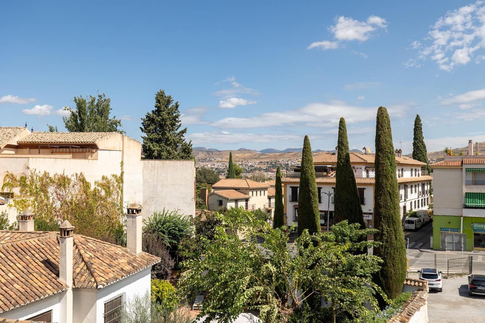 4 soveværelse Lejlighed til salg i La Zubia med garage - € 392.000 (Ref: 9751998)