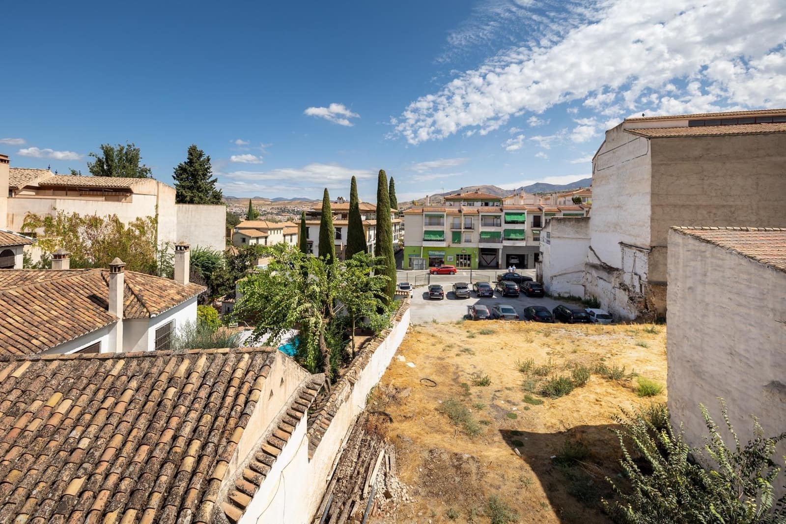 4 soveværelse Lejlighed til salg i La Zubia med garage - € 392.000 (Ref: 9751998)