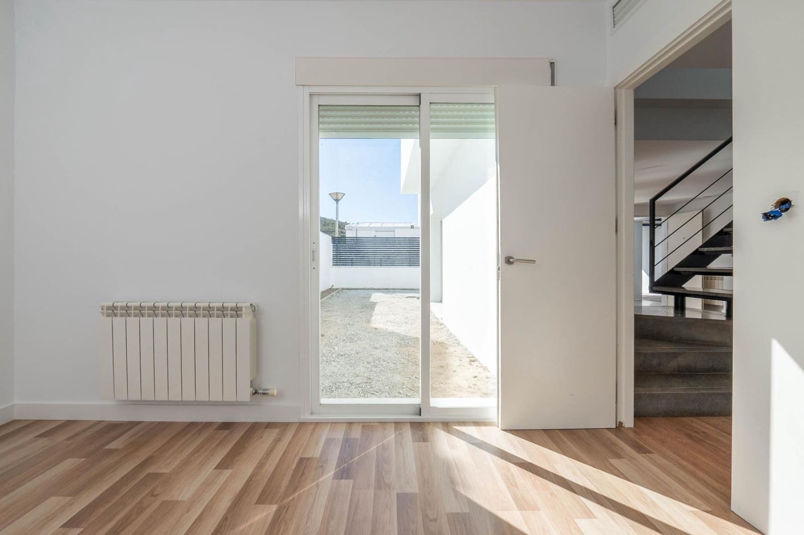 3 soverom Villa til salgs i Alhendin med svømmebasseng garasje - € 290 000 (Ref: 9755636)