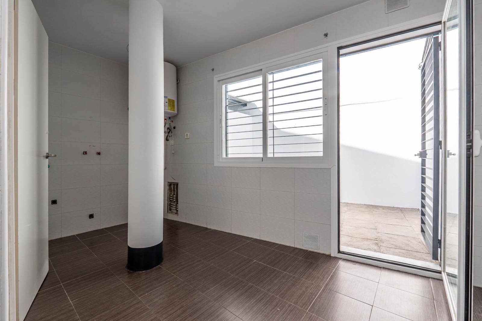 3 soverom Villa til salgs i Alhendin med svømmebasseng garasje - € 290 000 (Ref: 9755636)