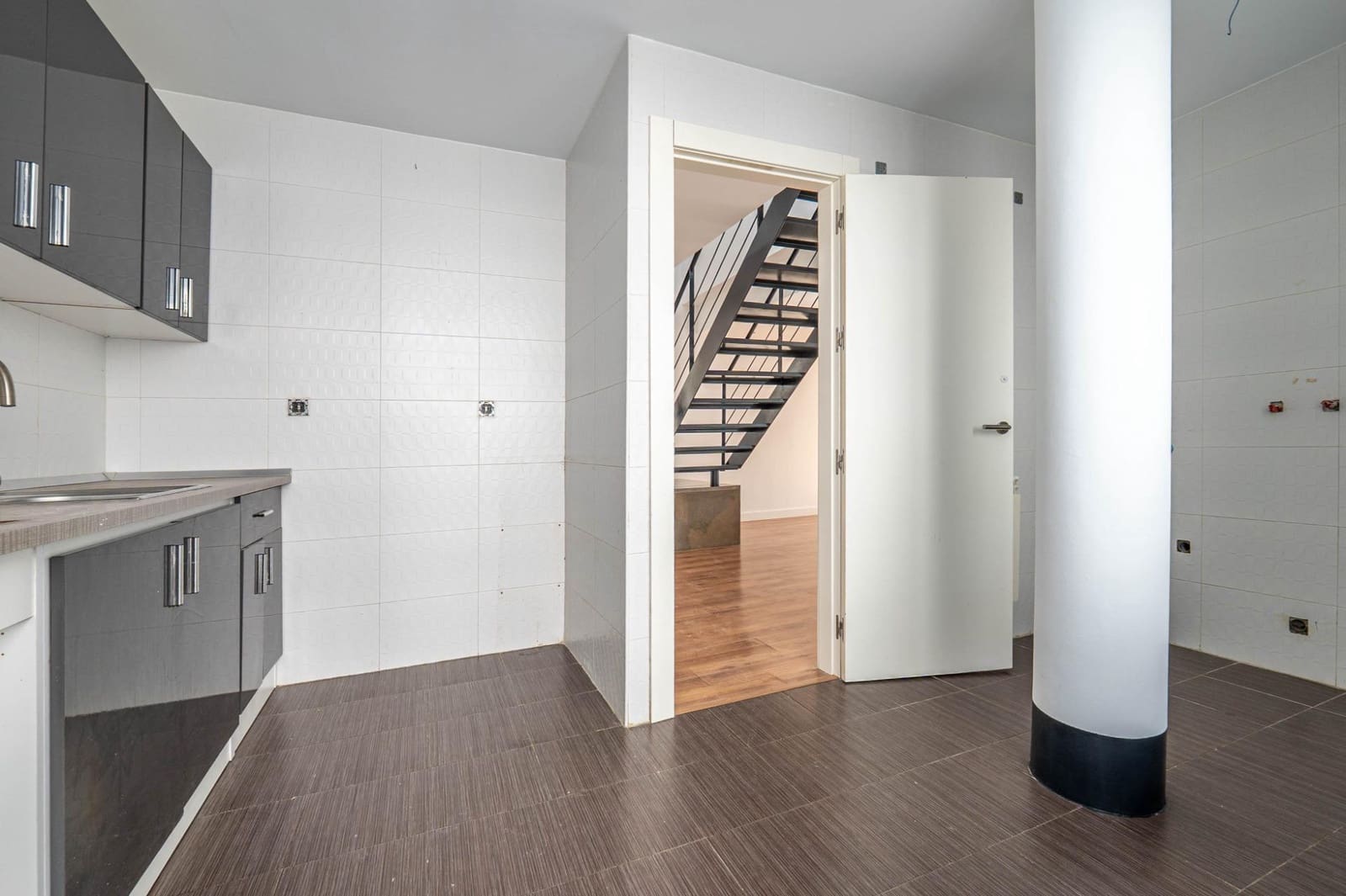 3 soverom Villa til salgs i Alhendin med svømmebasseng garasje - € 290 000 (Ref: 9755636)