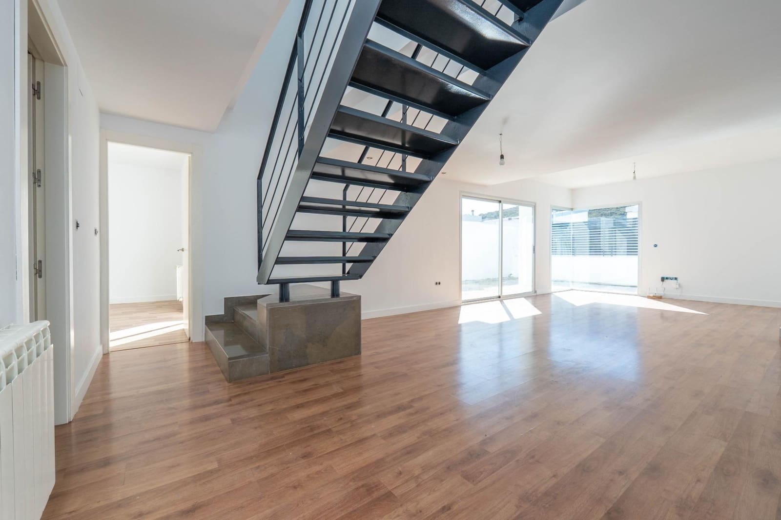 3 soverom Villa til salgs i Alhendin med svømmebasseng garasje - € 290 000 (Ref: 9755636)