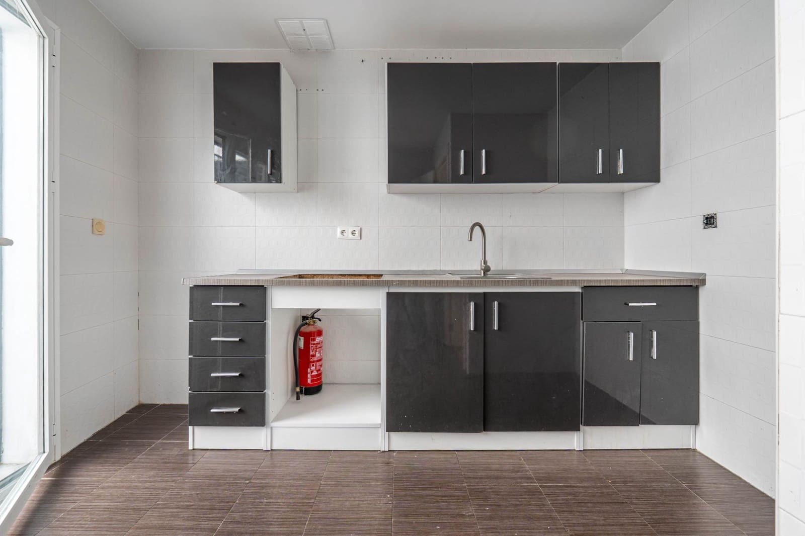 3 soverom Villa til salgs i Alhendin med svømmebasseng garasje - € 290 000 (Ref: 9755636)